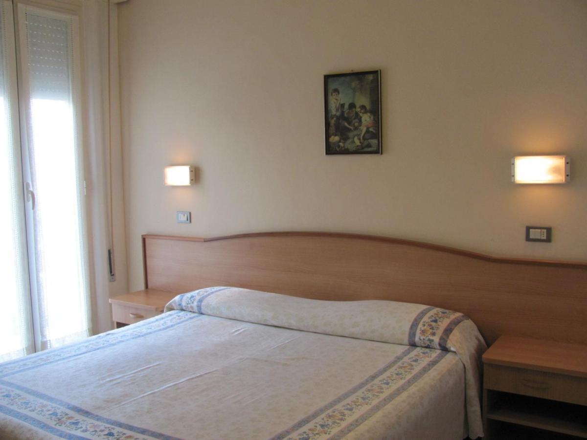 Albergo Moretti Senigallia Cameră foto