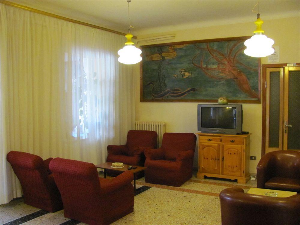 Albergo Moretti Senigallia Exterior foto