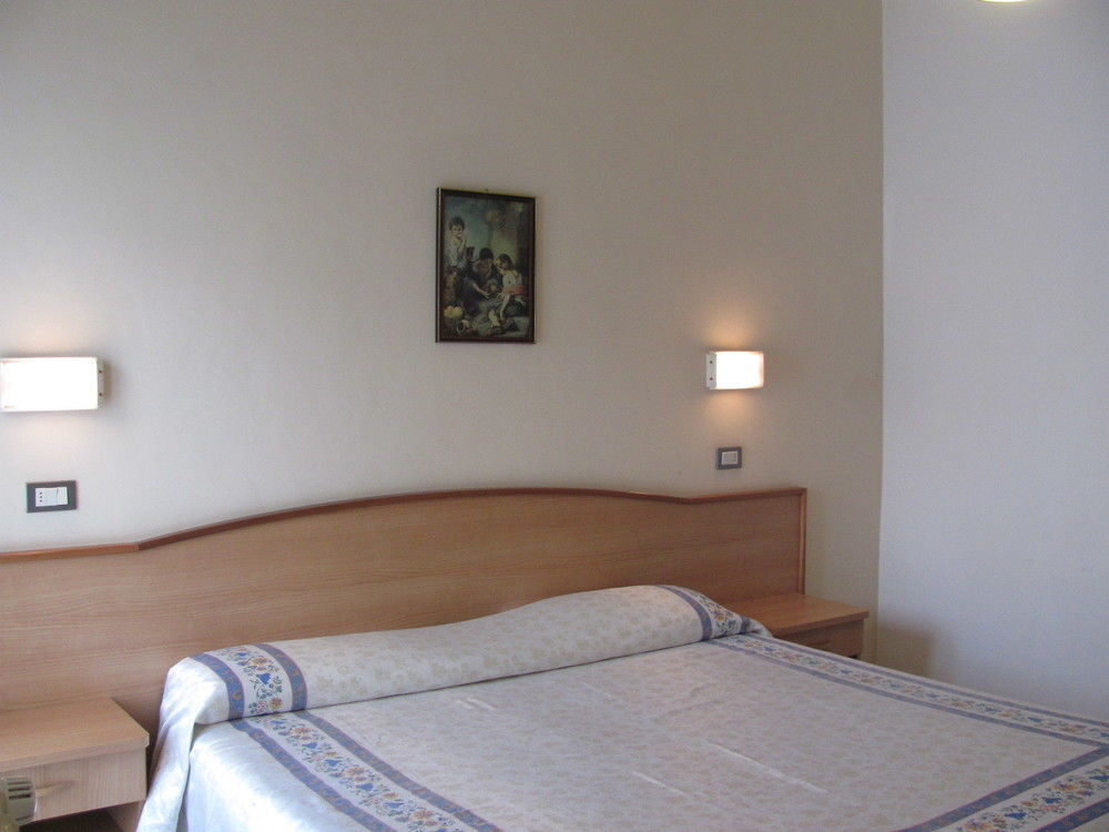 Albergo Moretti Senigallia Exterior foto